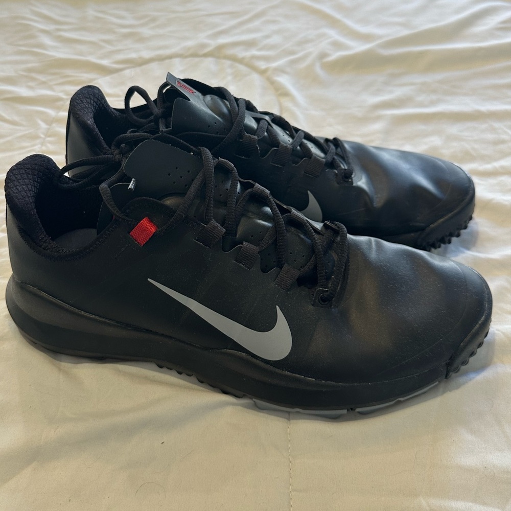 Nike TW Tiger Woods Retro 2013 Golf Shoes Men’s 11 Soft Spikes Black